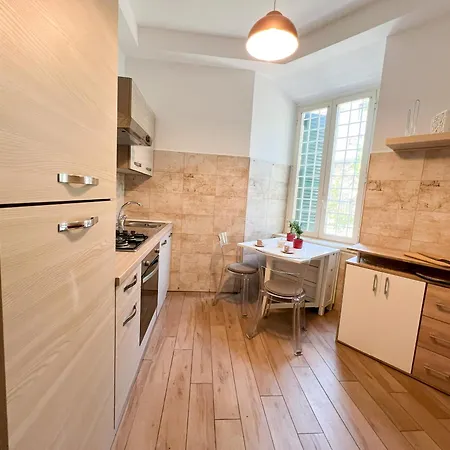 La Casa Che Accoglie Apartment *