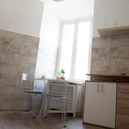 Apartment La Casa Che Accoglie Rome