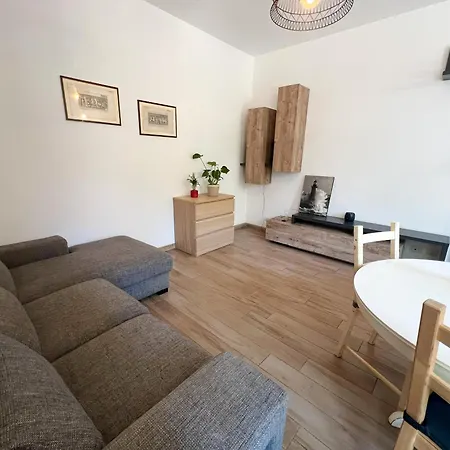 Apartment La Casa Che Accoglie Rome