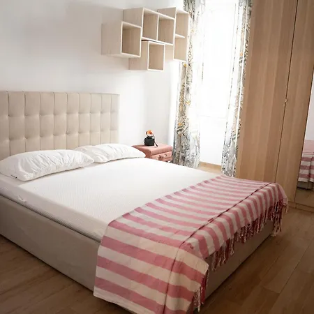La Casa Che Accoglie * Rom